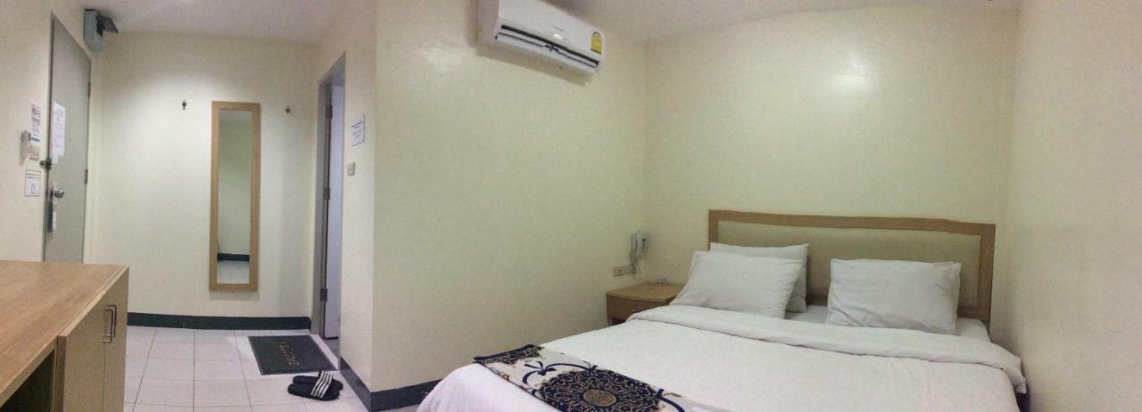 Nana Best Inn Bangkok Kültér fotó