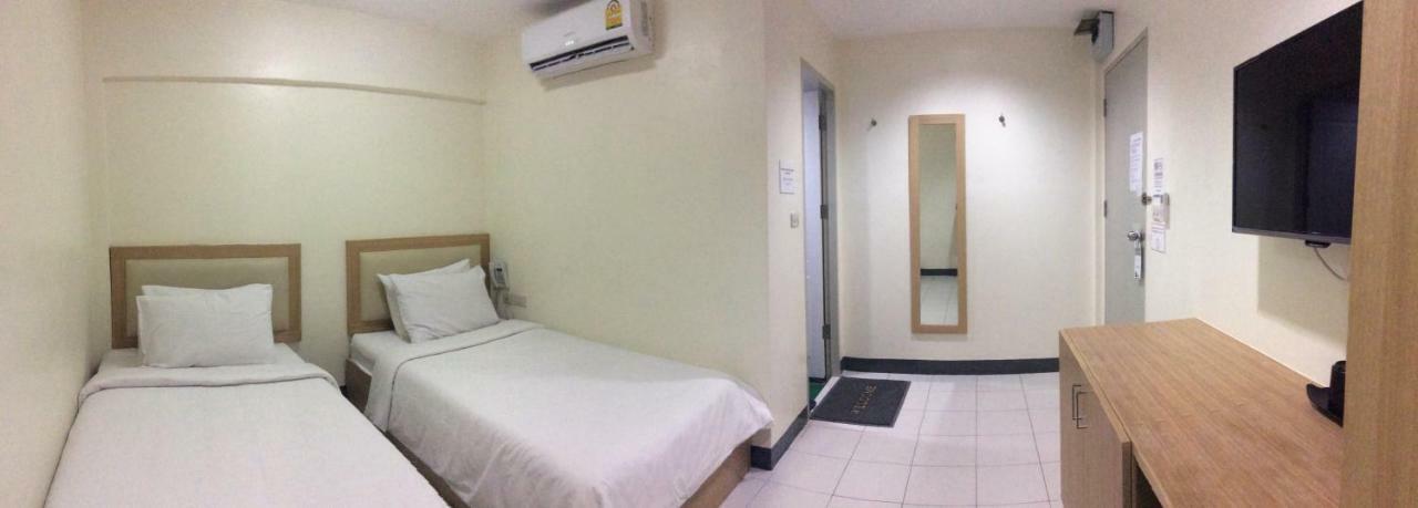 Nana Best Inn Bangkok Kültér fotó